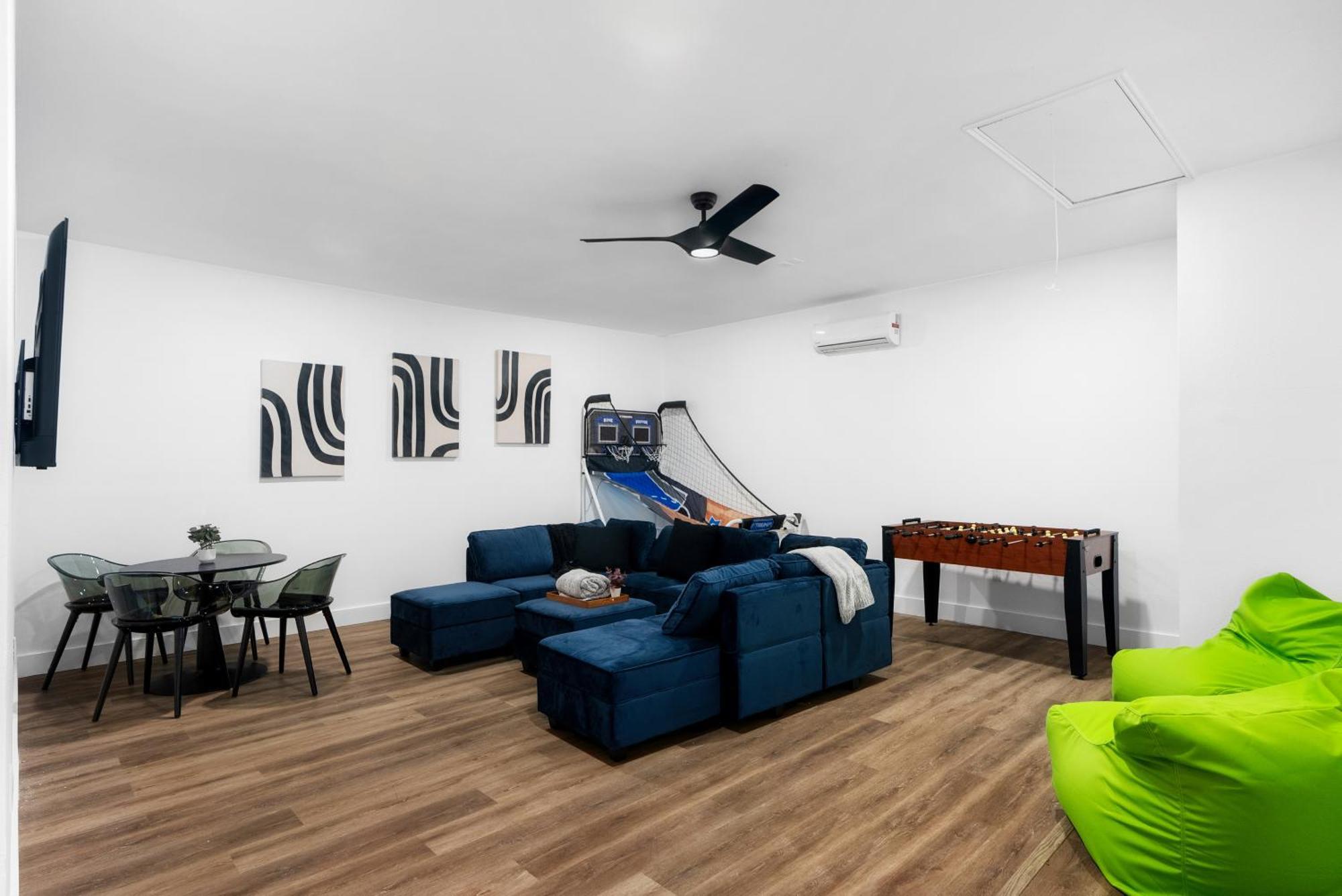 Stunning Family Home With Pool & Hot Tub - Sleeps 17 Pflugerville Ngoại thất bức ảnh